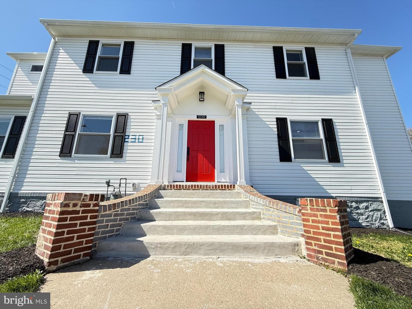 1230 Taylor Avenue photo 2