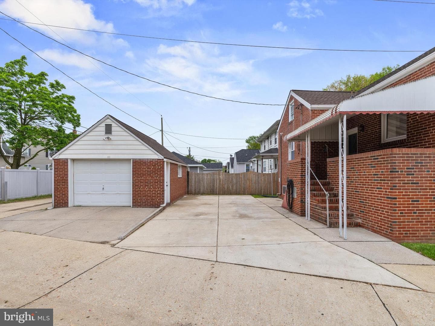 55 Broadship Road photo 30
