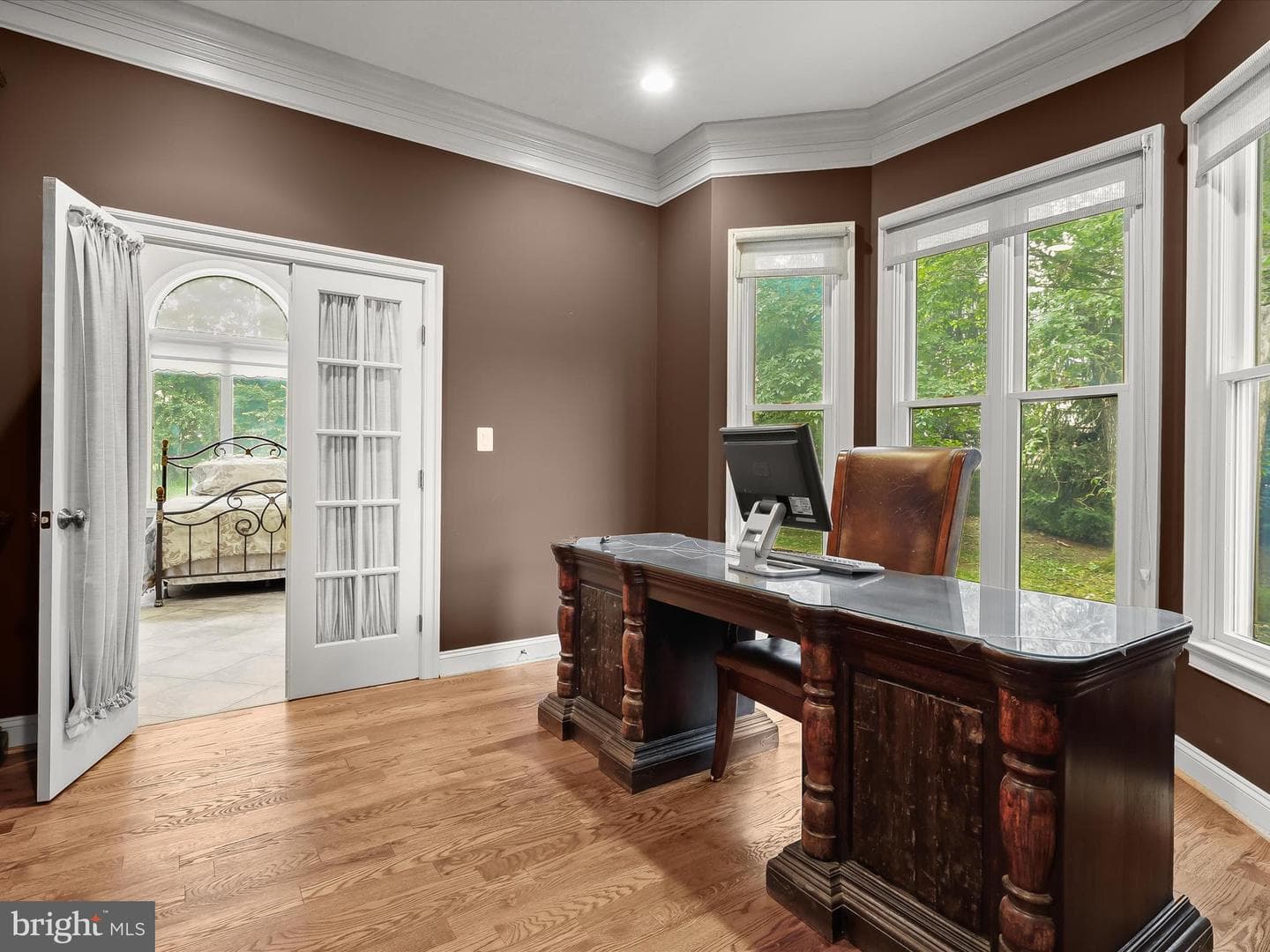 6 Jarretts Court photo 30