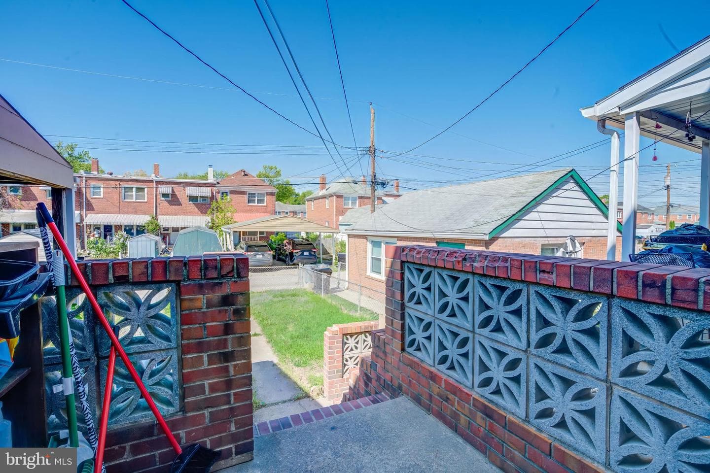 126 Kingston Road photo 31