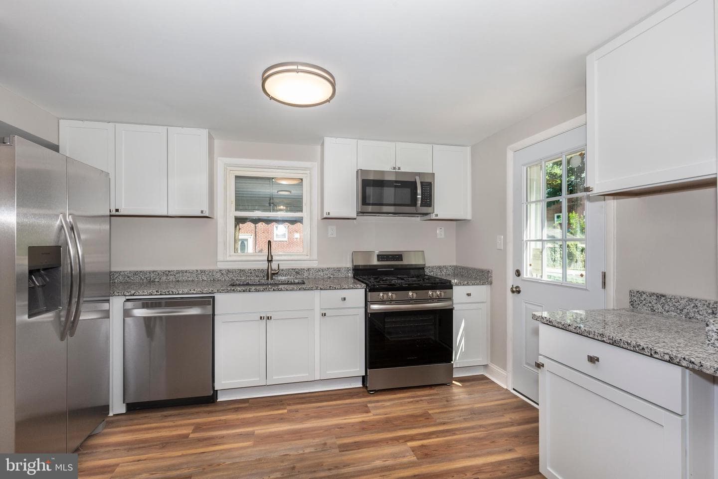 6641 Marott Drive photo 9