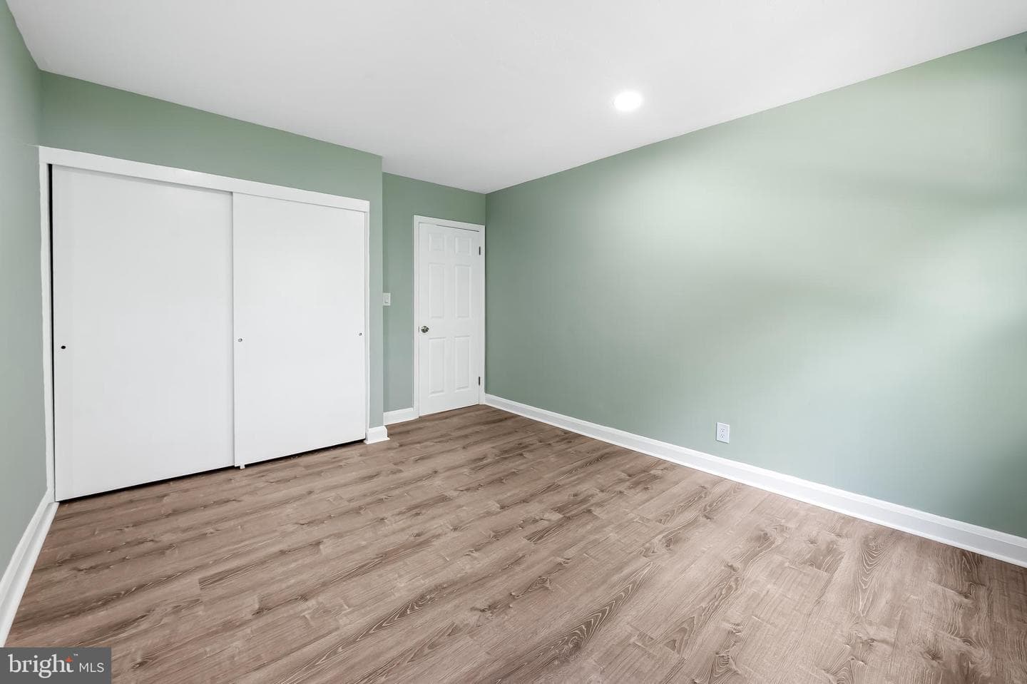 1027 Winsford Road photo 16