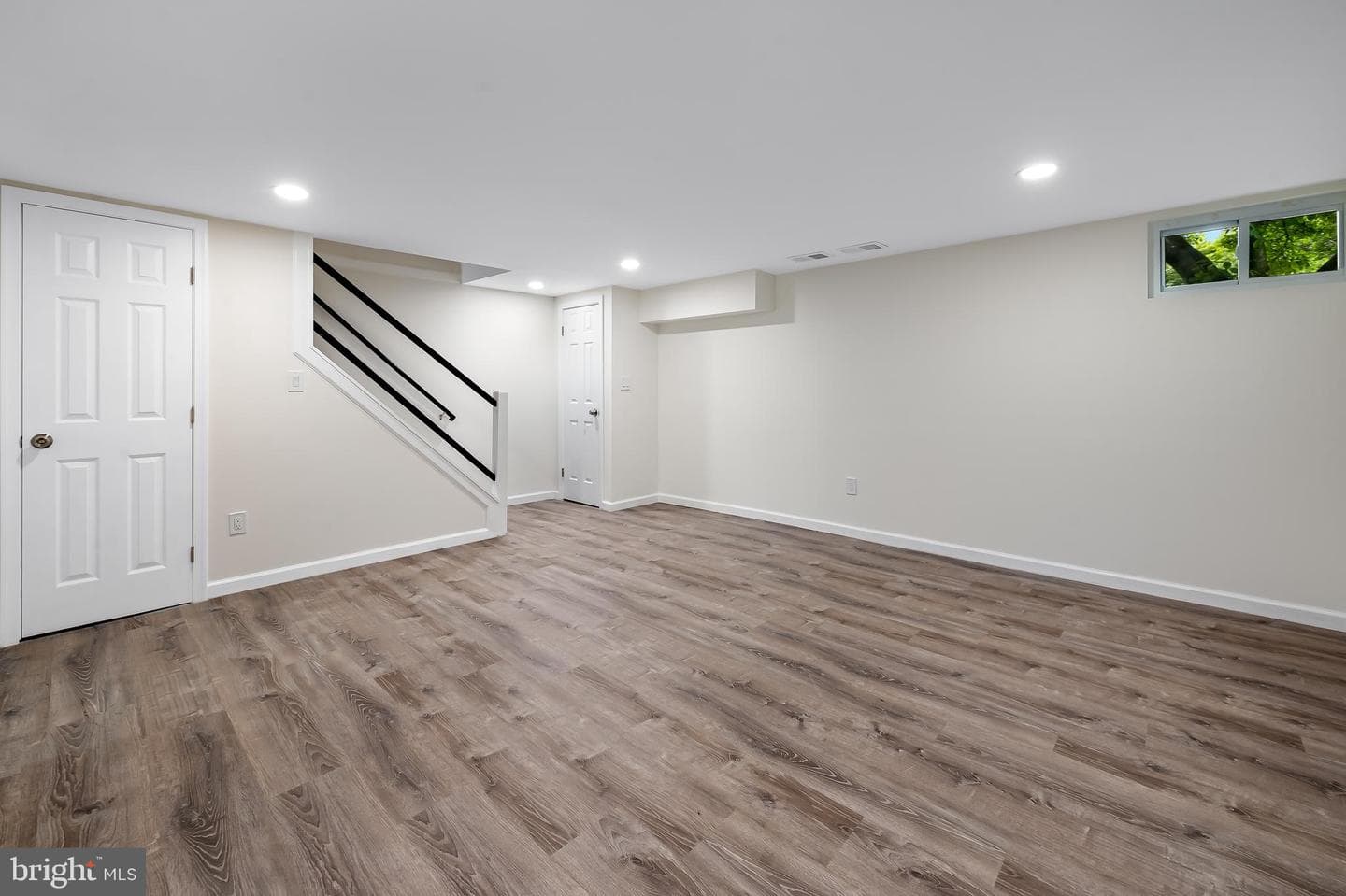 1027 Winsford Road photo 23