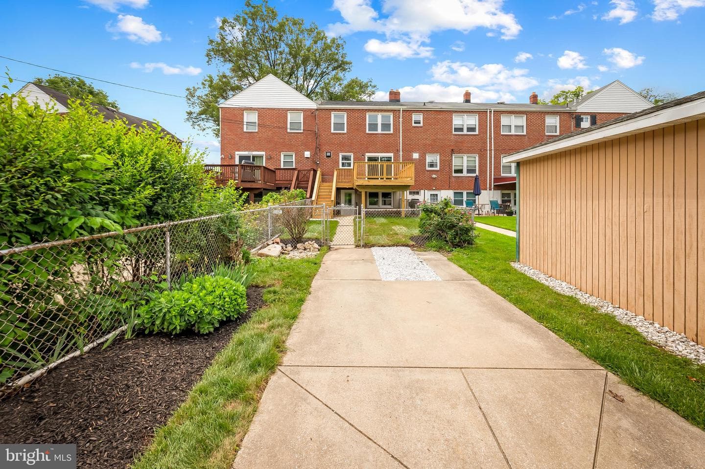 1027 Winsford Road photo 35