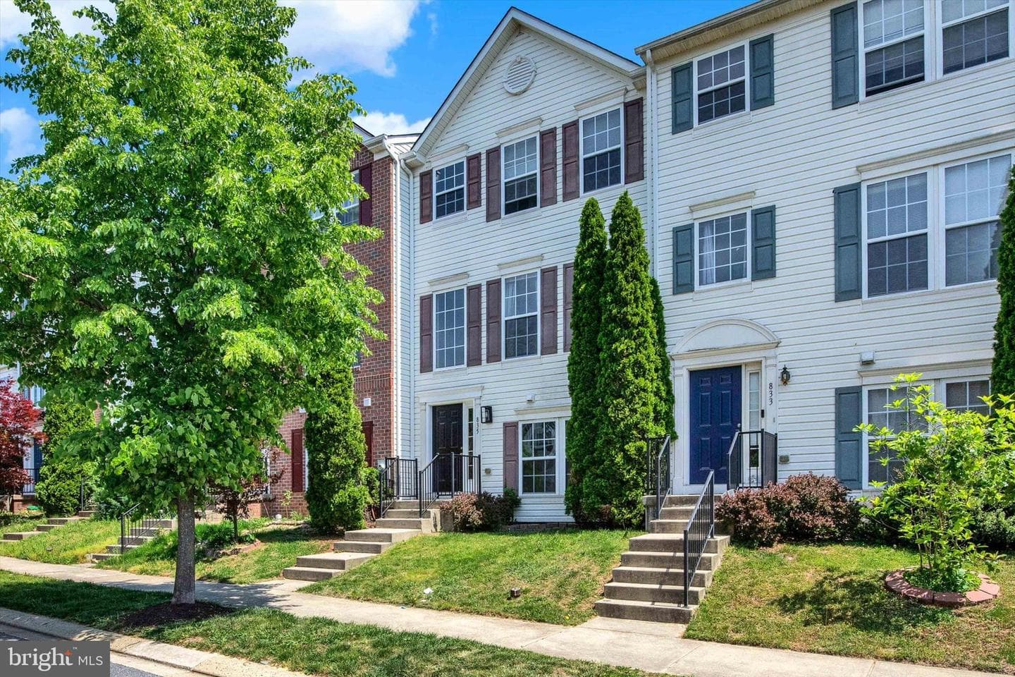 835 Lowe Road photo 1