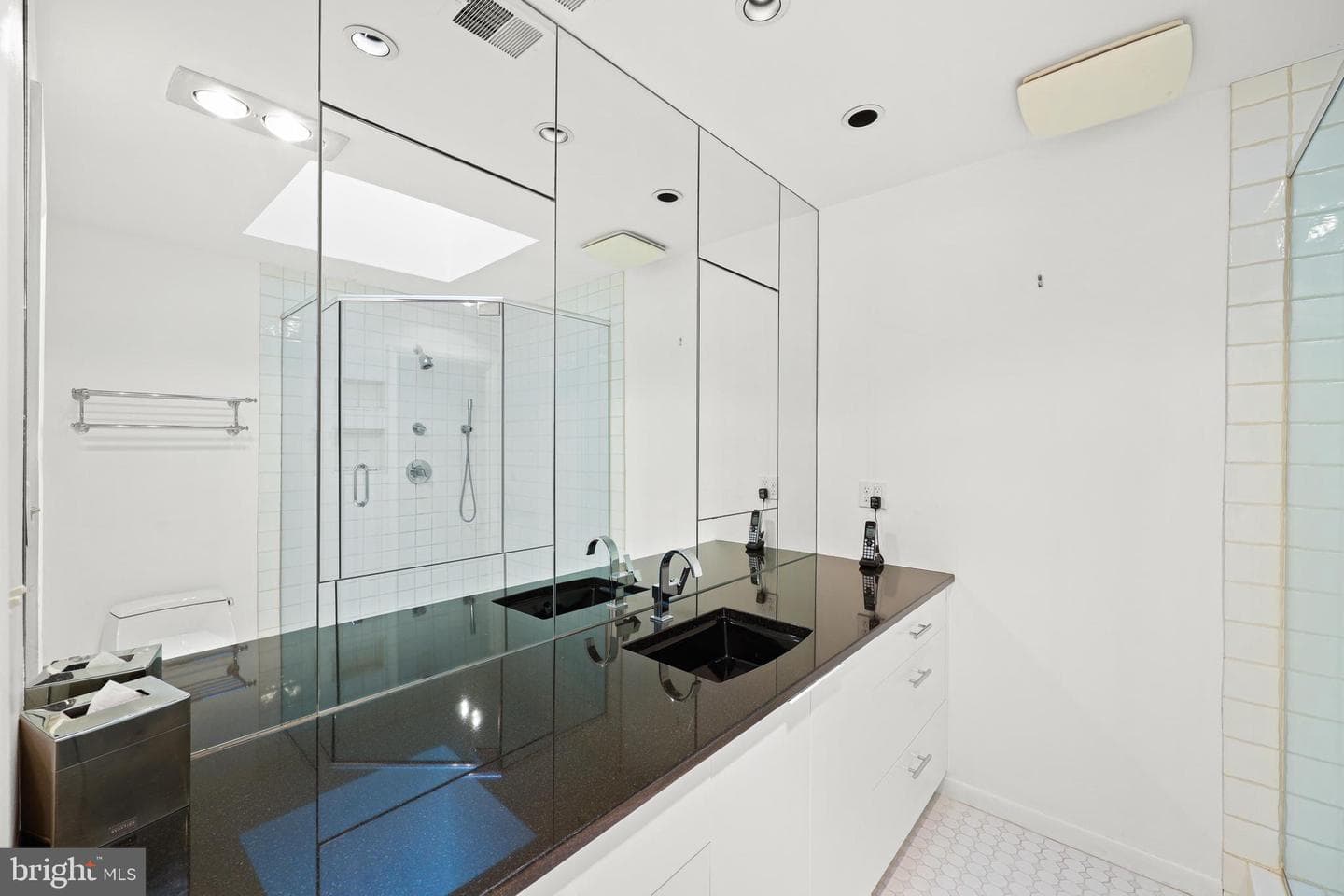 8 Regency #8 photo 26