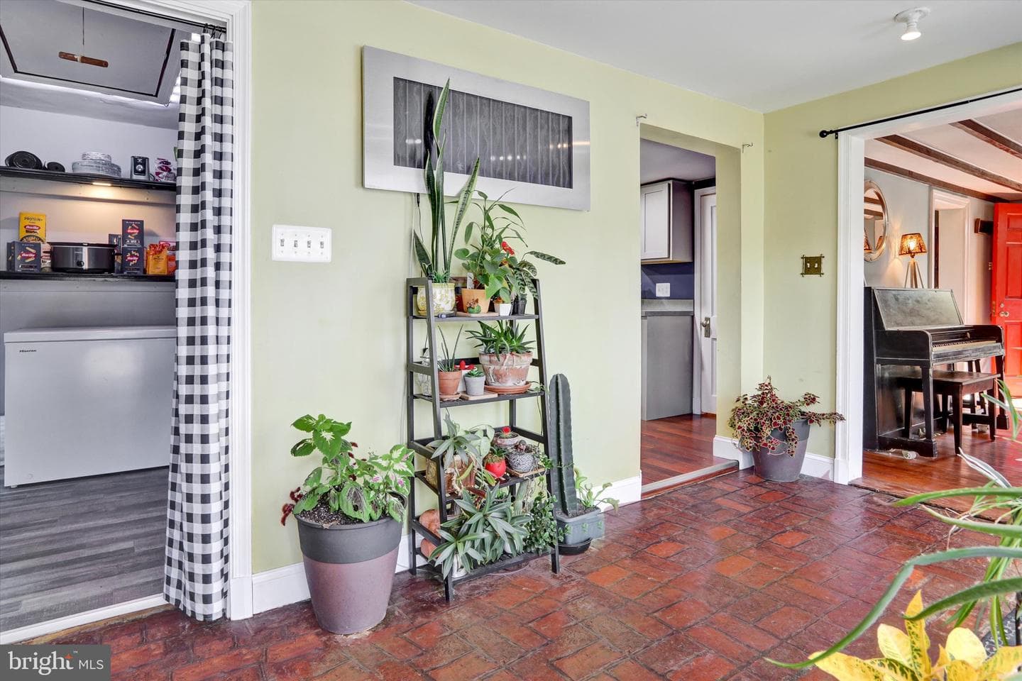 220 W Timonium Road photo 5