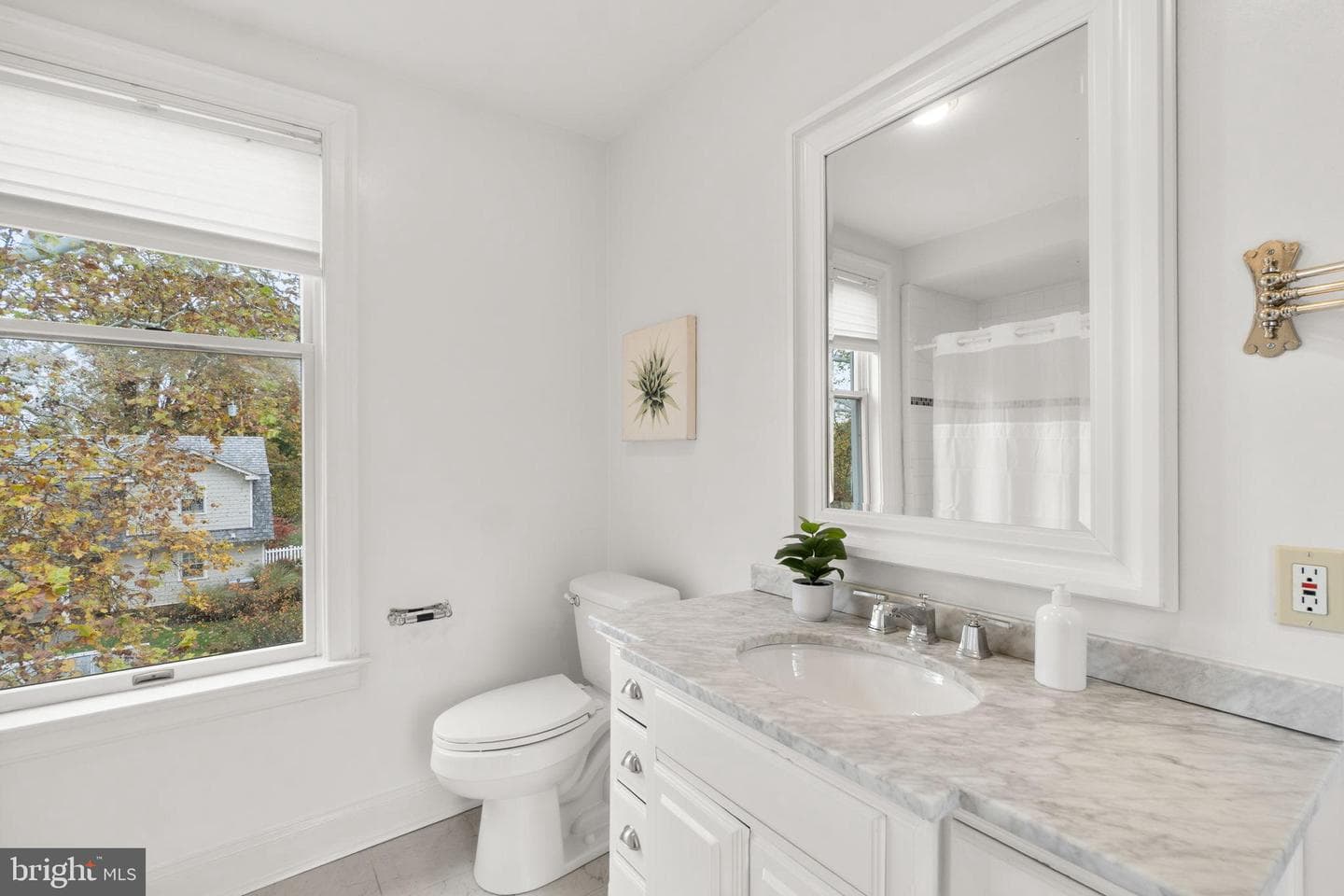 8222 Bellona Avenue photo 31