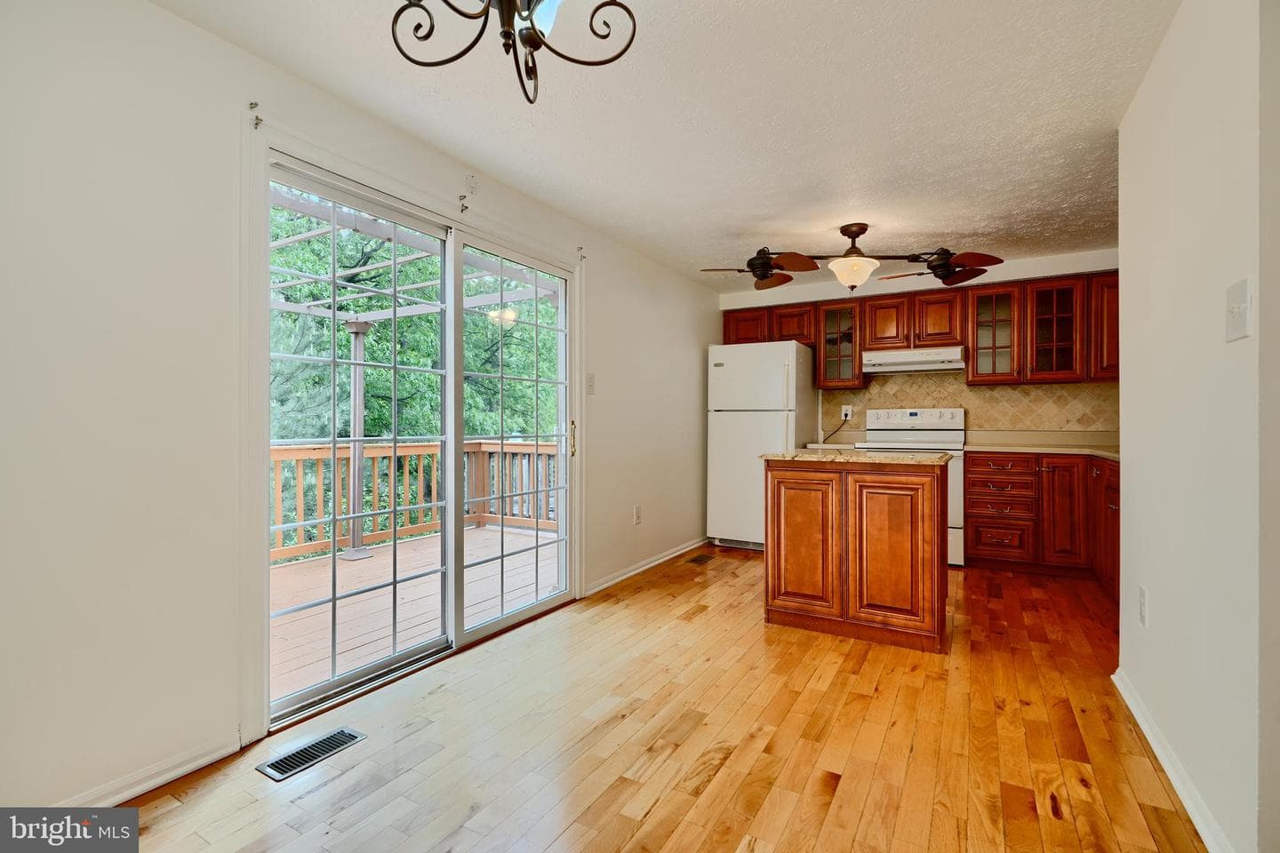 13 Dallington Court photo 1
