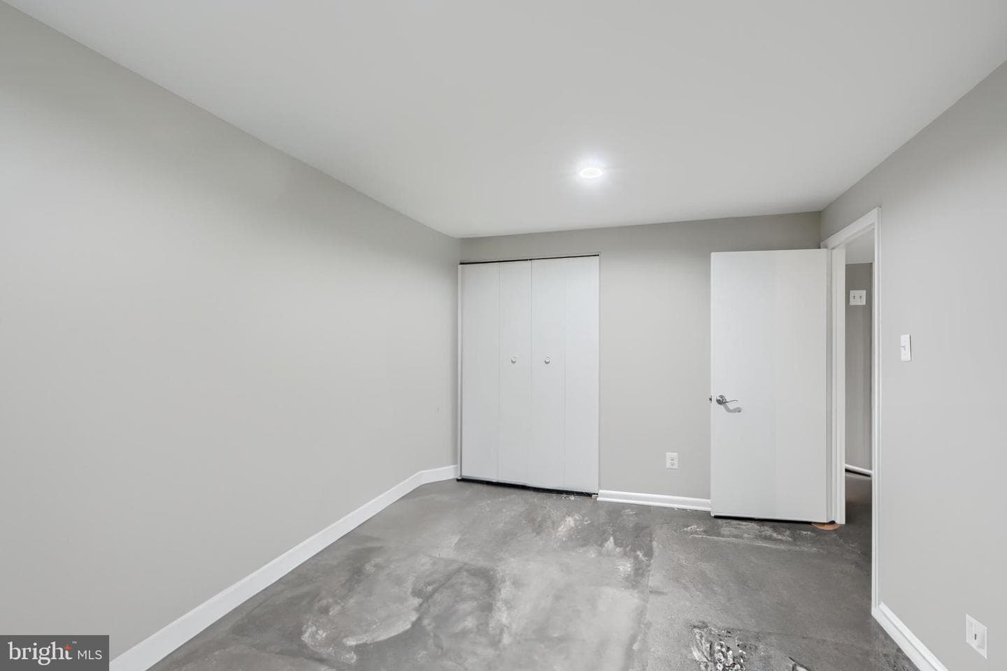 113 Swanhill Court photo 71