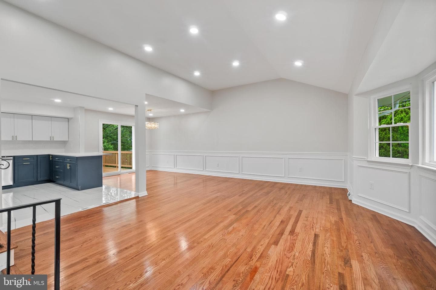 3520 Cabot Road photo 8