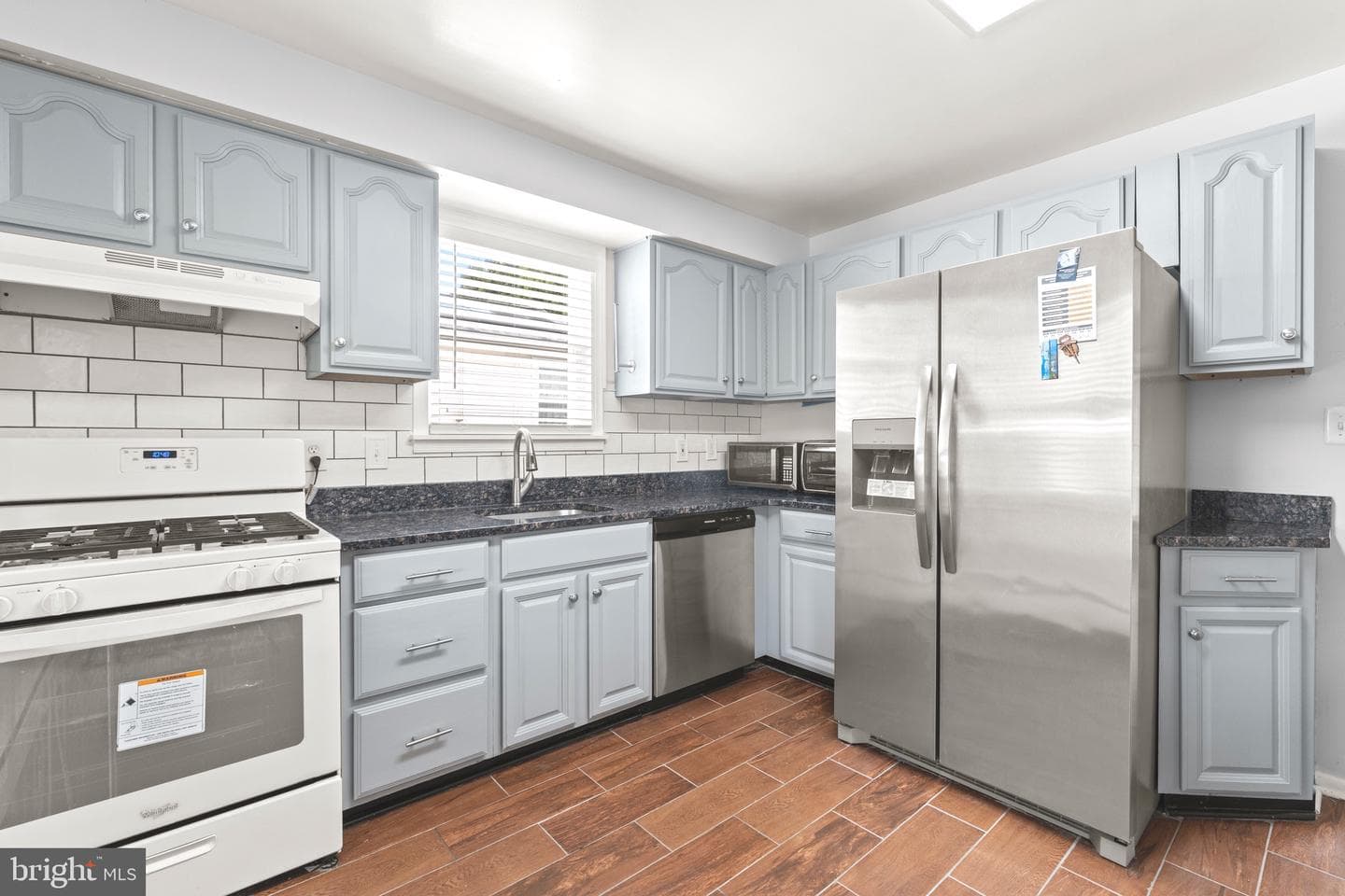 5911 Cecil Avenue photo 8