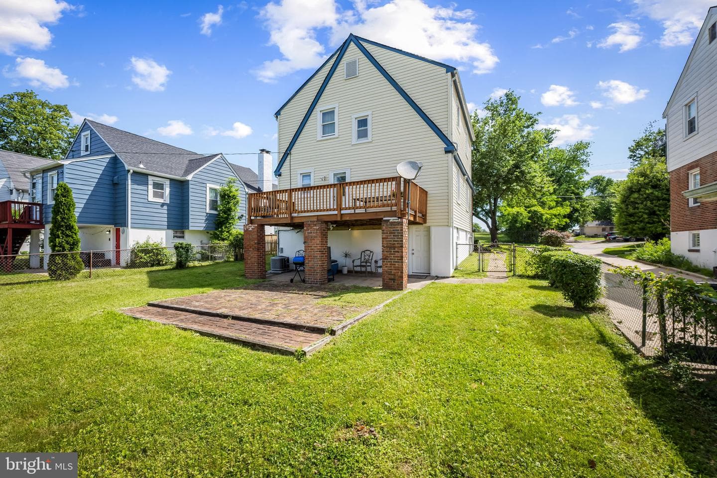 806 S Beechfield Avenue photo 27