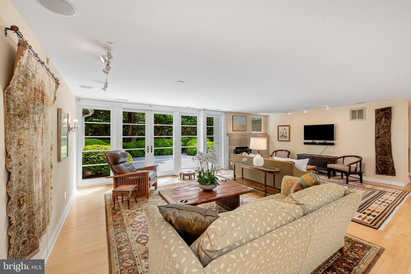6 Meadow Road photo 8
