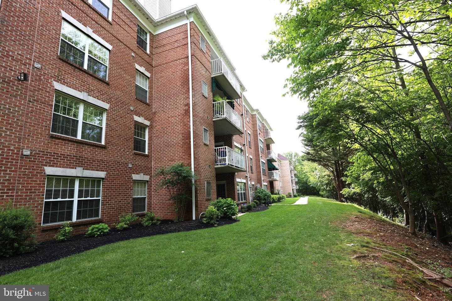 508 Limerick Circle #402 photo 59