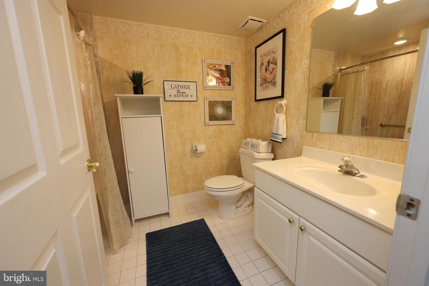 508 Limerick Circle #402 photo 9