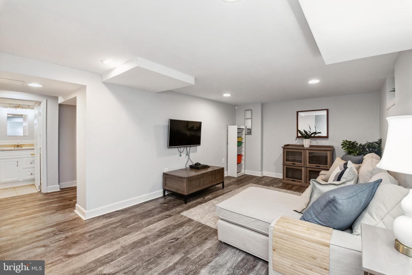 511 Wilton Road photo 28