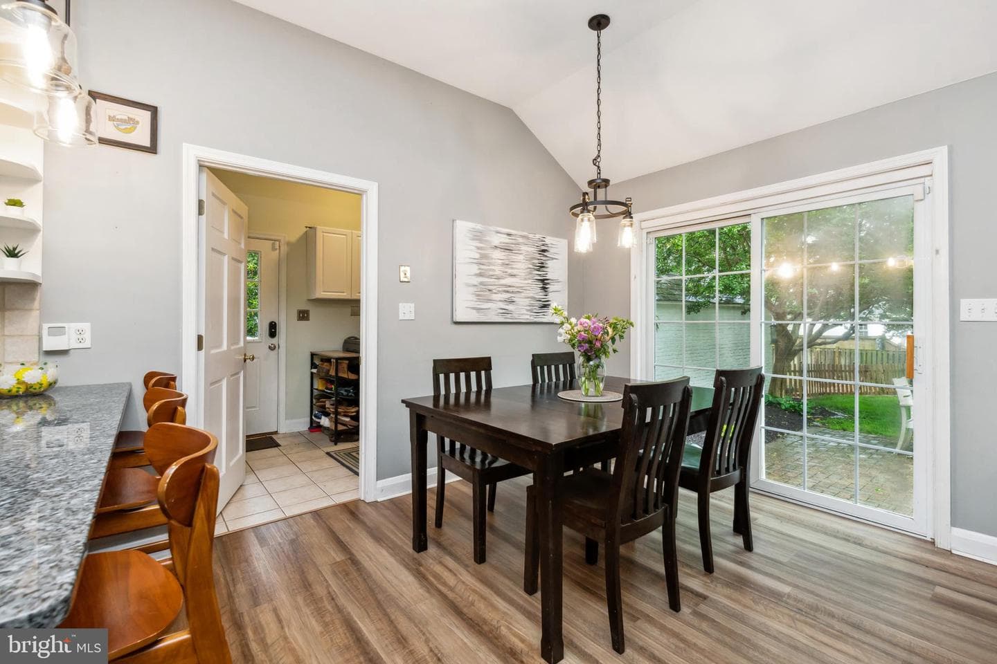 511 Wilton Road photo 8