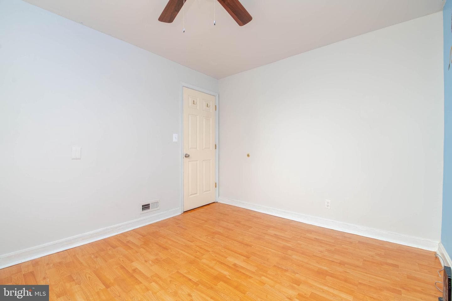 4208 Thorncliff Road photo 18