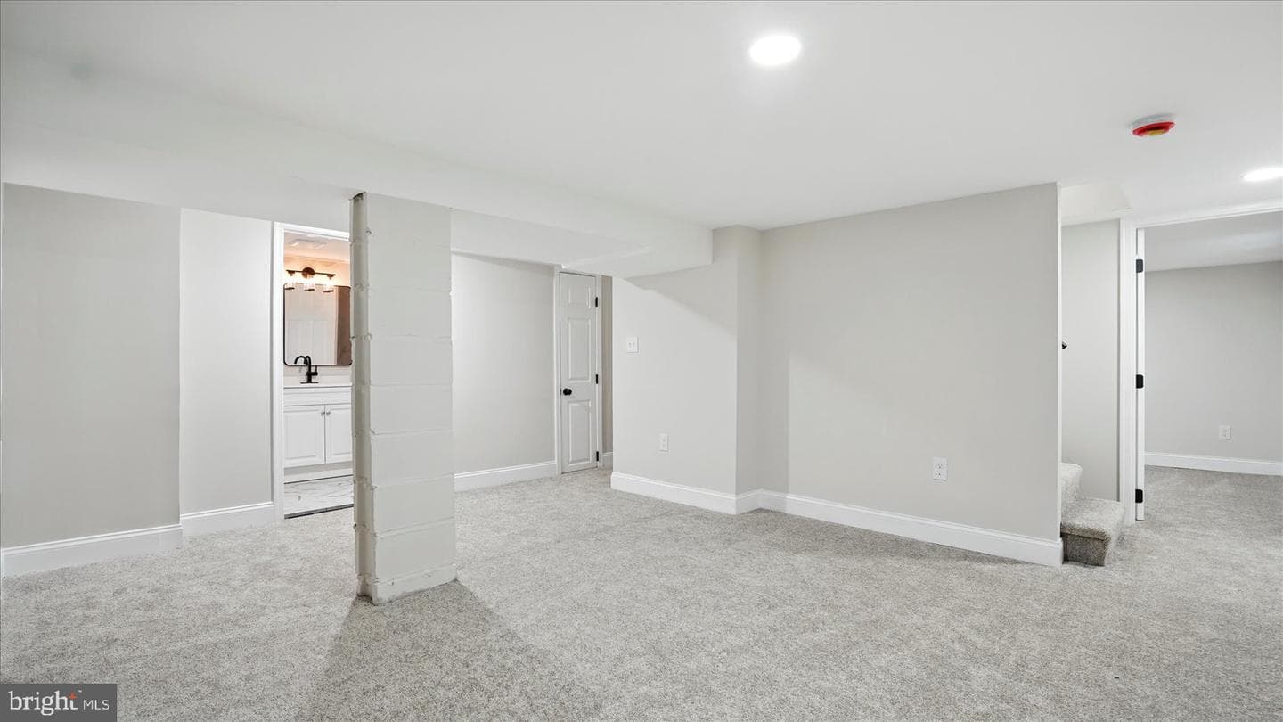 2910 Salisbury Avenue photo 28