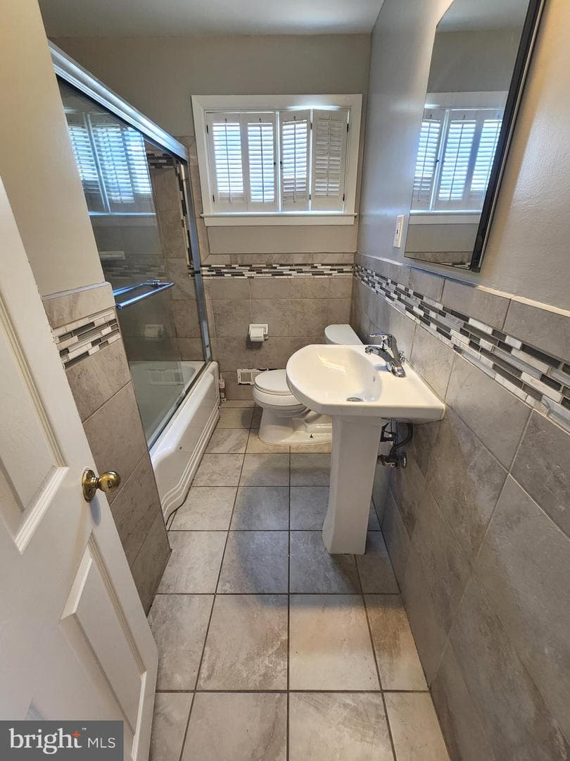 1808 Wentworth Road photo 12