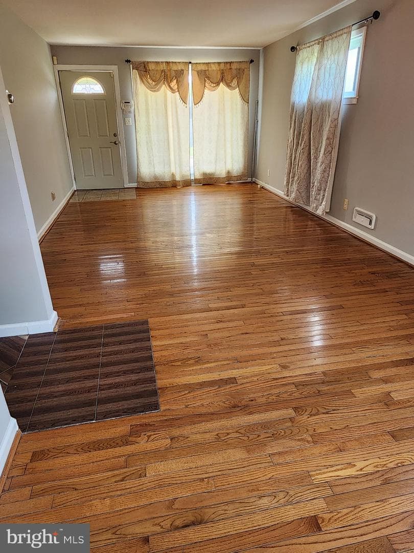 1808 Wentworth Road photo 2