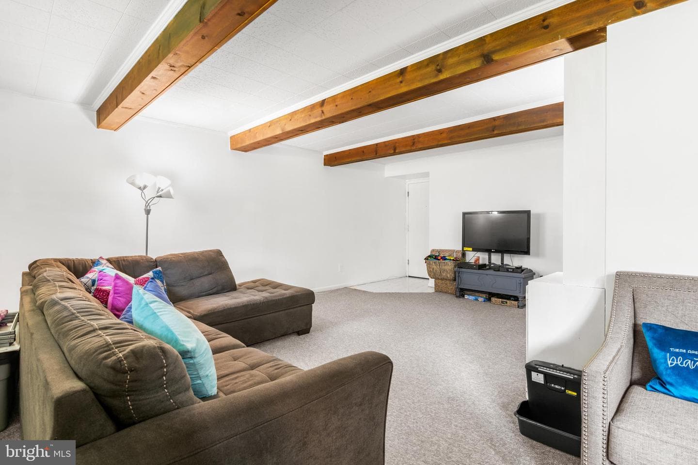 5 Warren Lodge Court #b photo 5