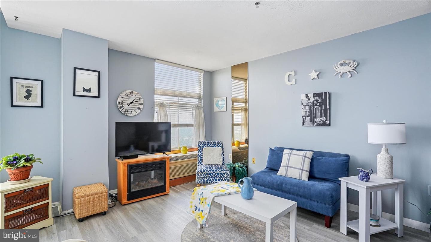 28 Allegheny Avenue #2505 photo 3