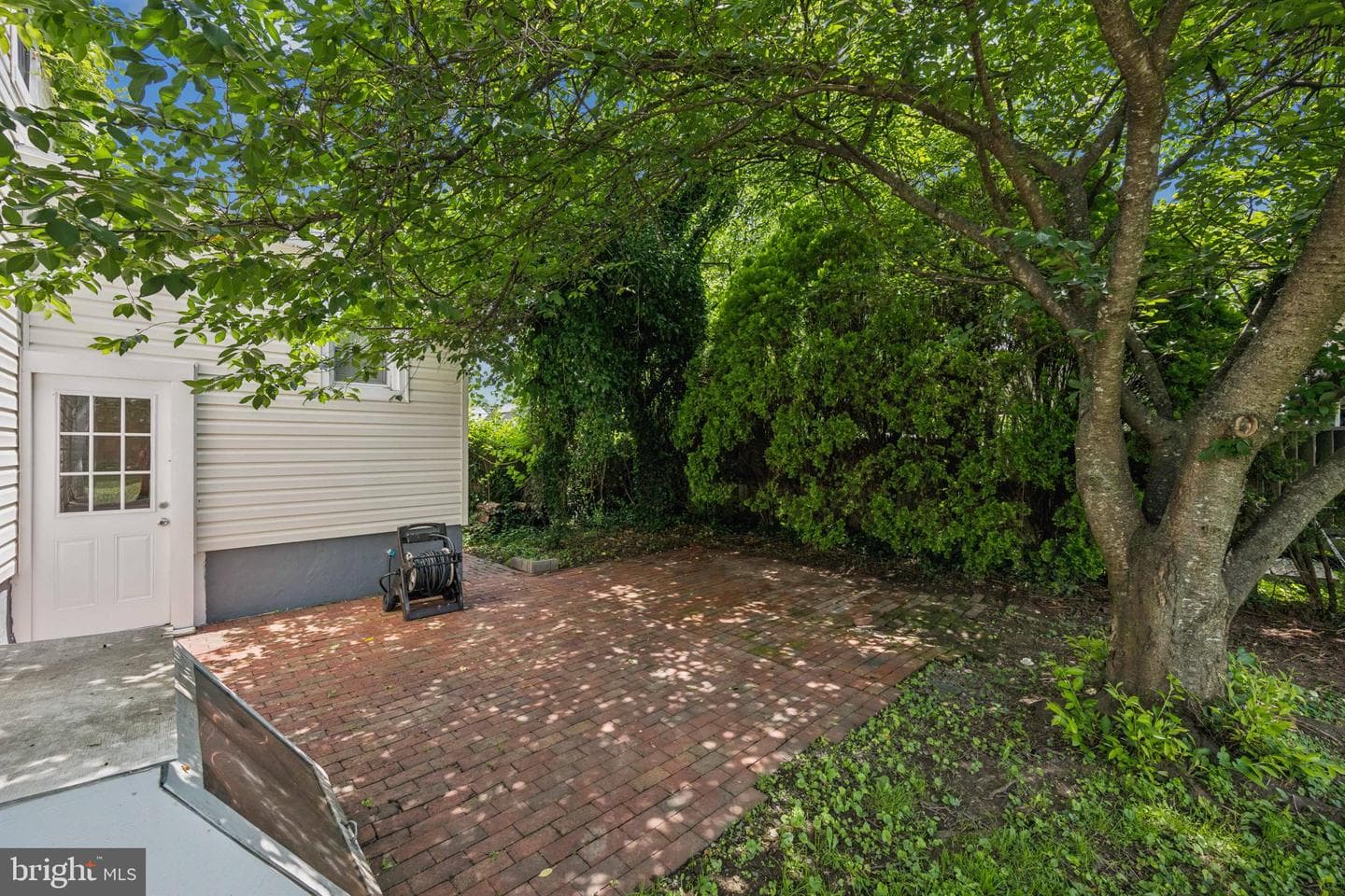 7821 Wendover Avenue photo 33