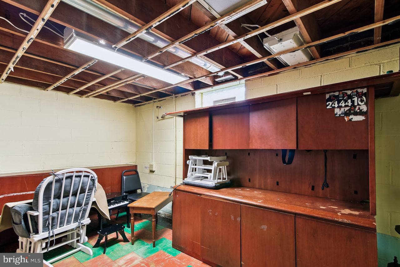 1103 Vernon Avenue photo 33