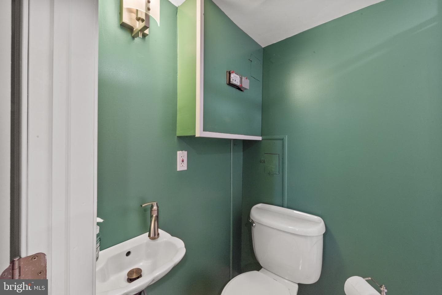 1755 Weston Avenue photo 17