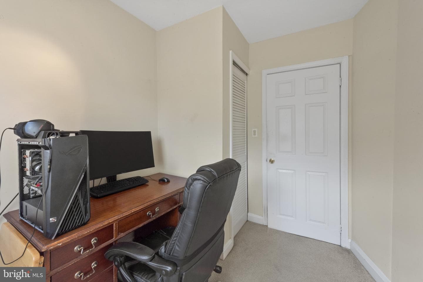 1755 Weston Avenue photo 8