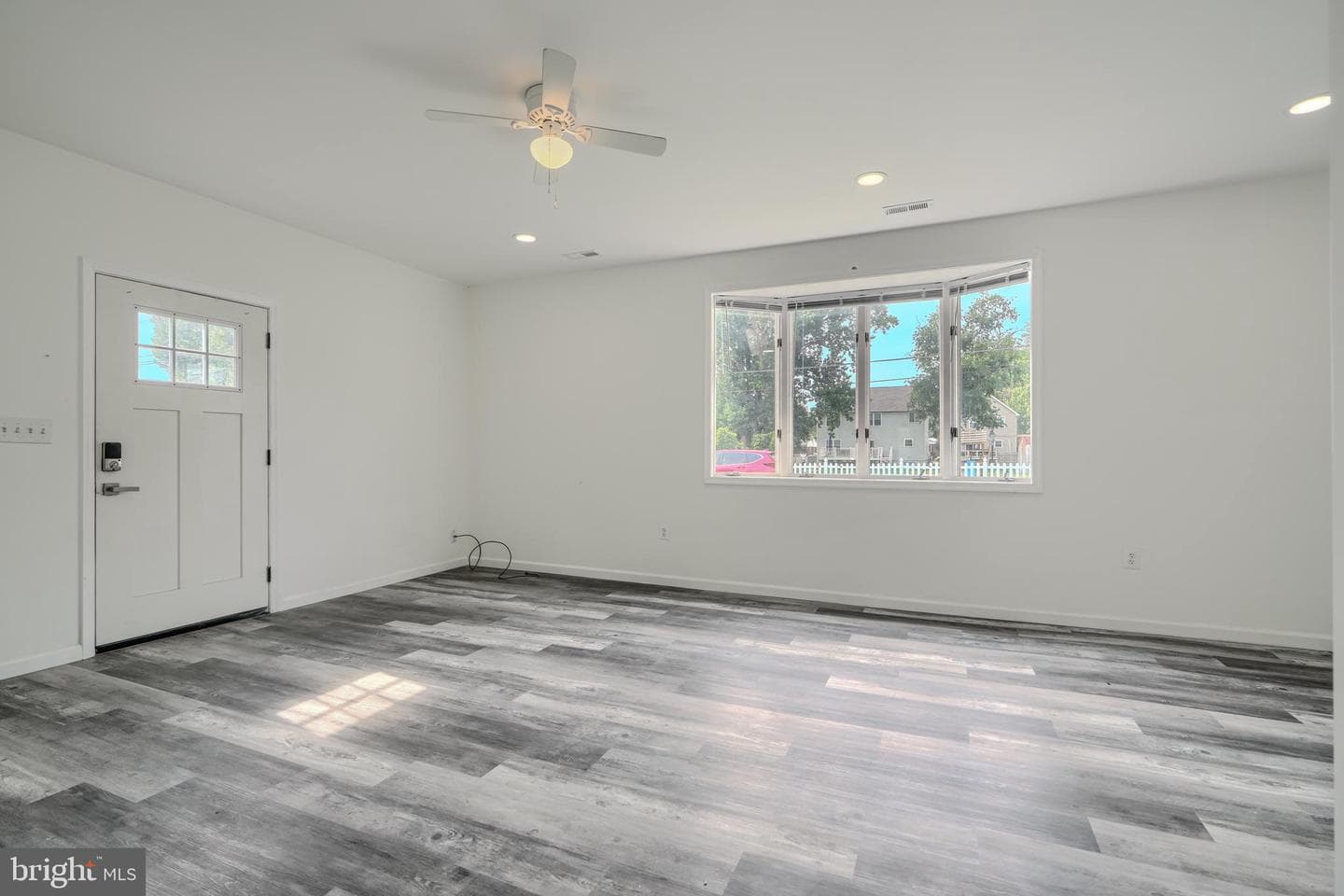 799 Platinum Avenue photo 31