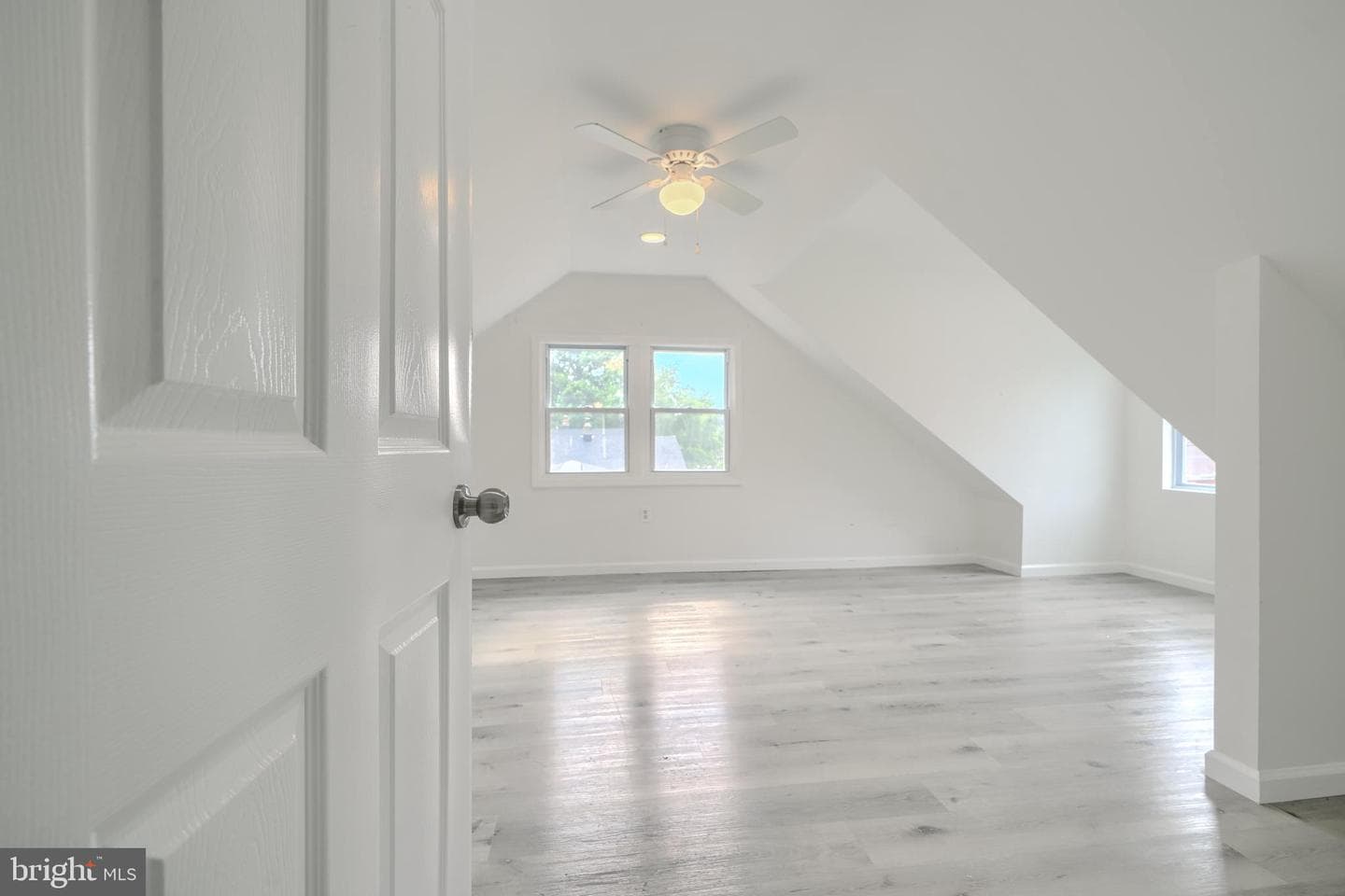 799 Platinum Avenue photo 45