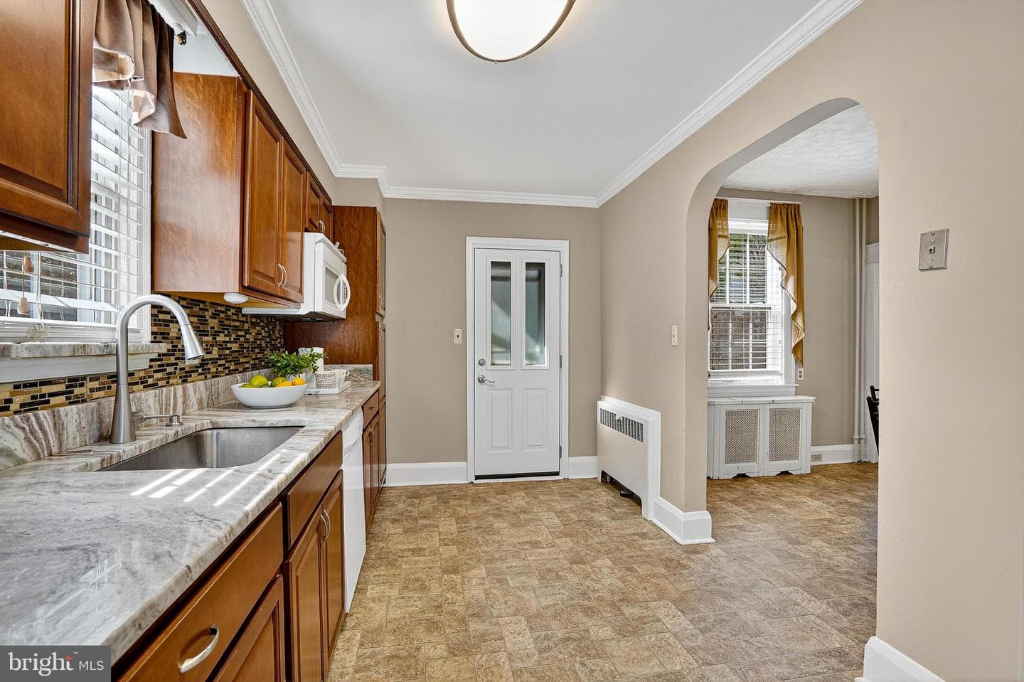 107 E Overlea Avenue E photo 11