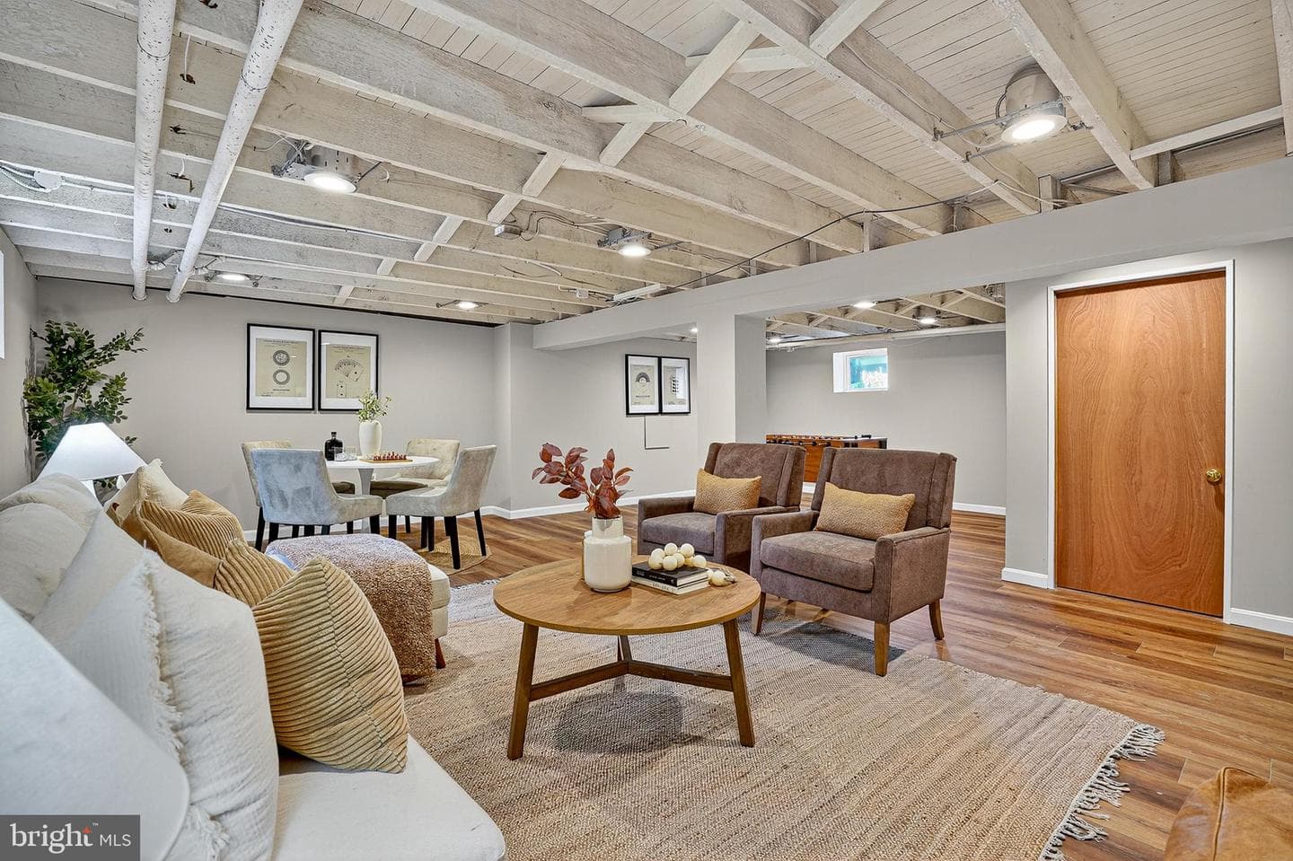 107 E Overlea Avenue E photo 22