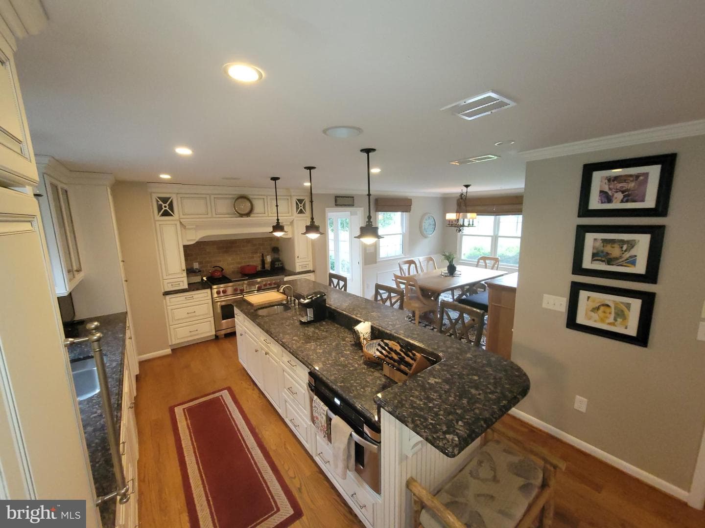 2424 Stanwick Road photo 7