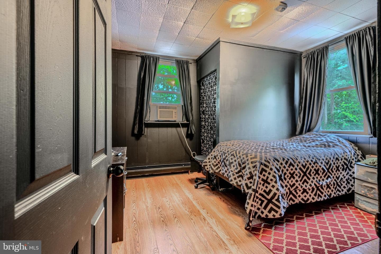 8011 Wood Avenue photo 32