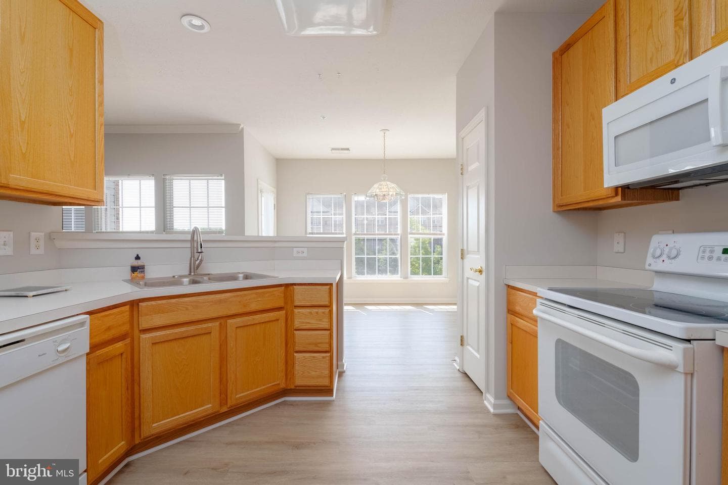 4502 Dunton Terrace #unit J photo 13