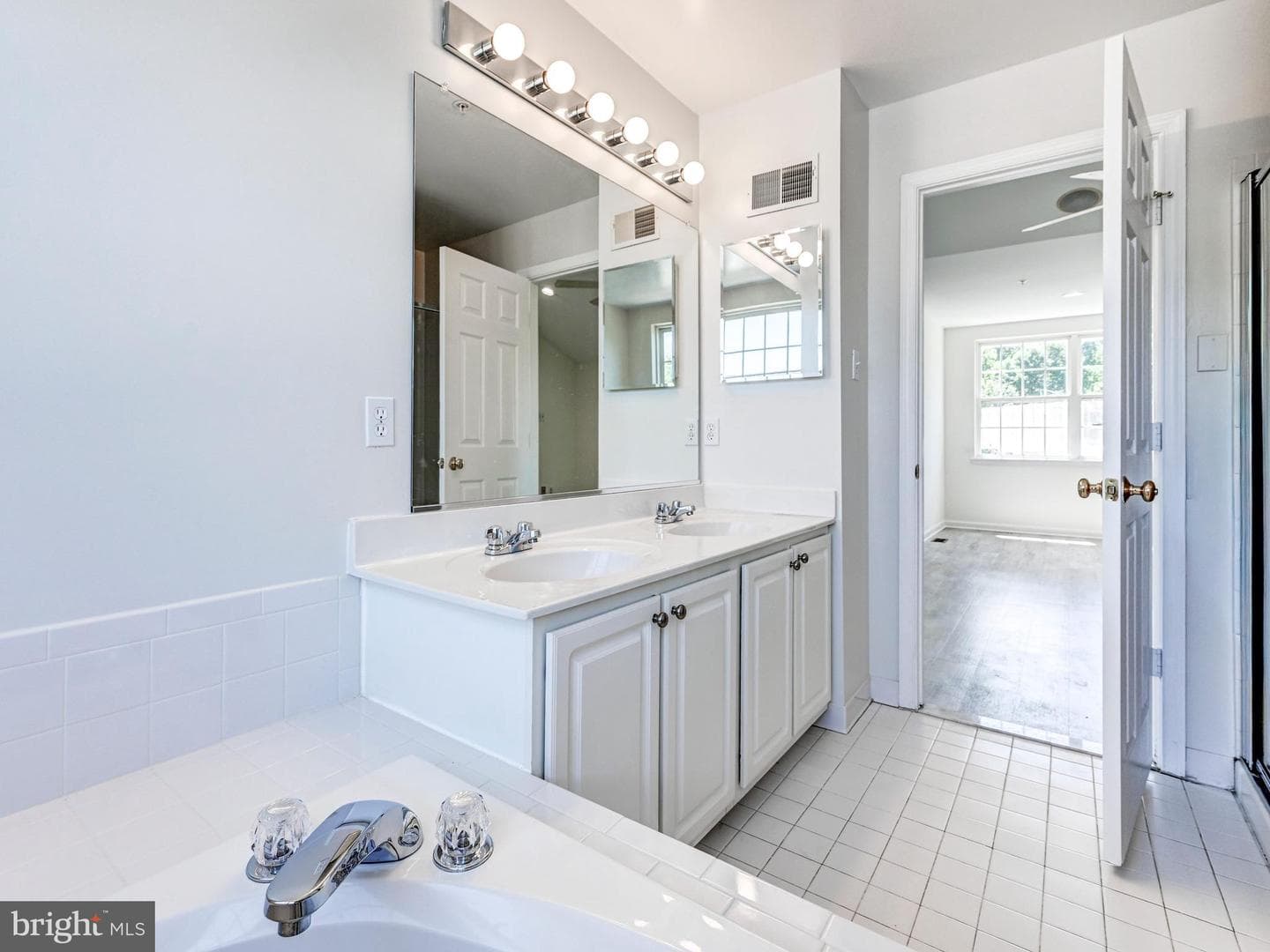9867 Bon Haven Lane photo 25