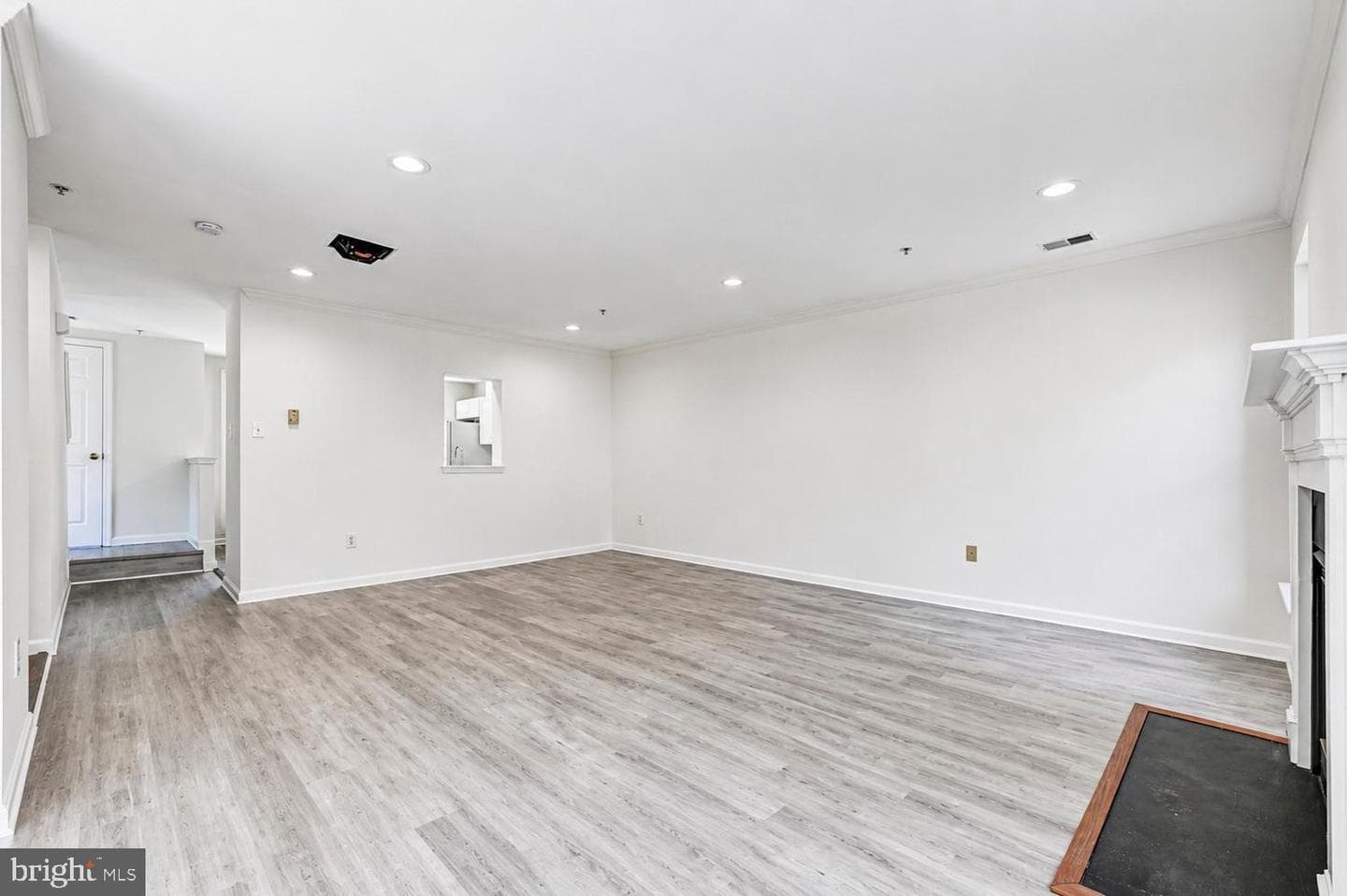 9867 Bon Haven Lane photo 7