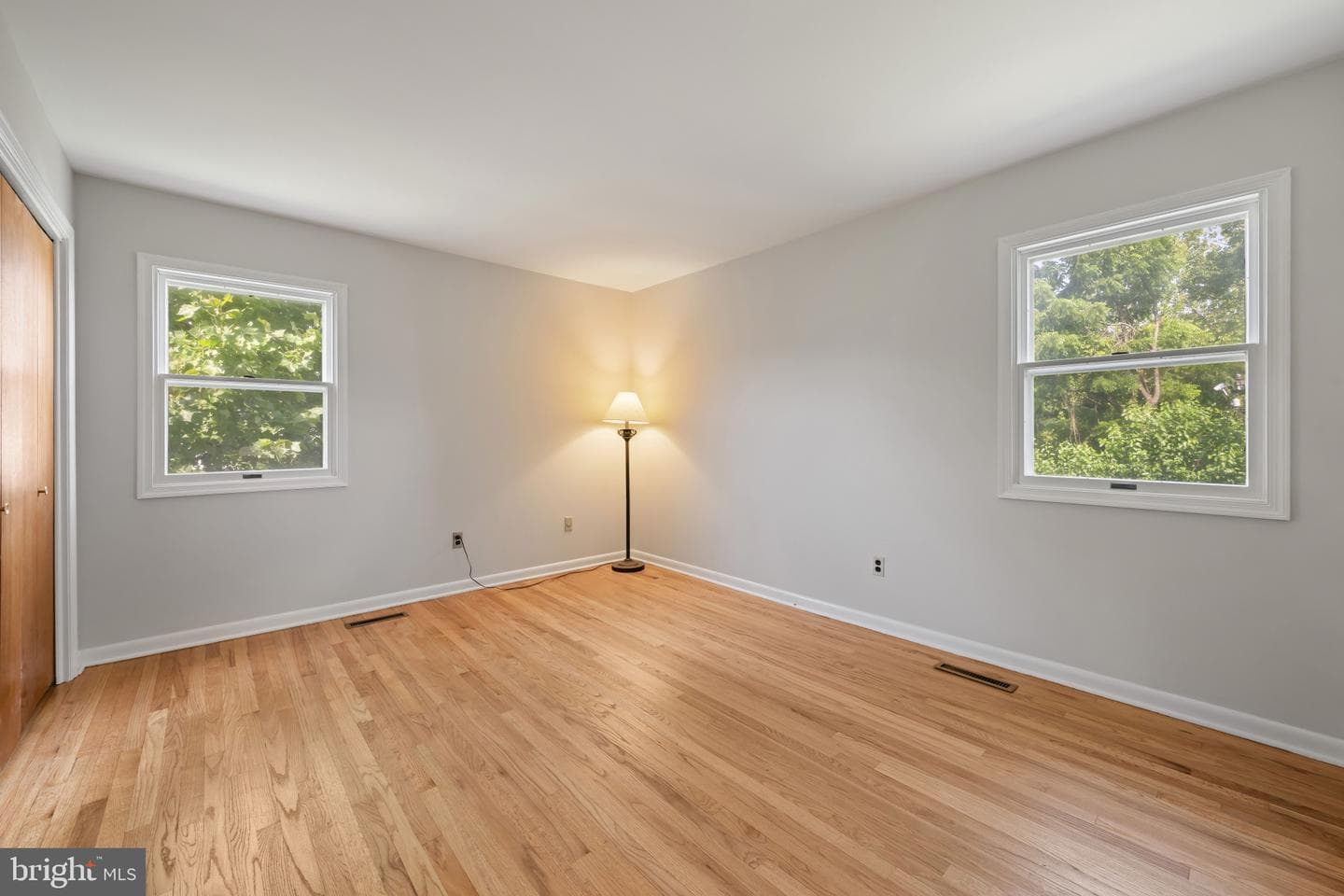 7 Amesbury Court photo 26