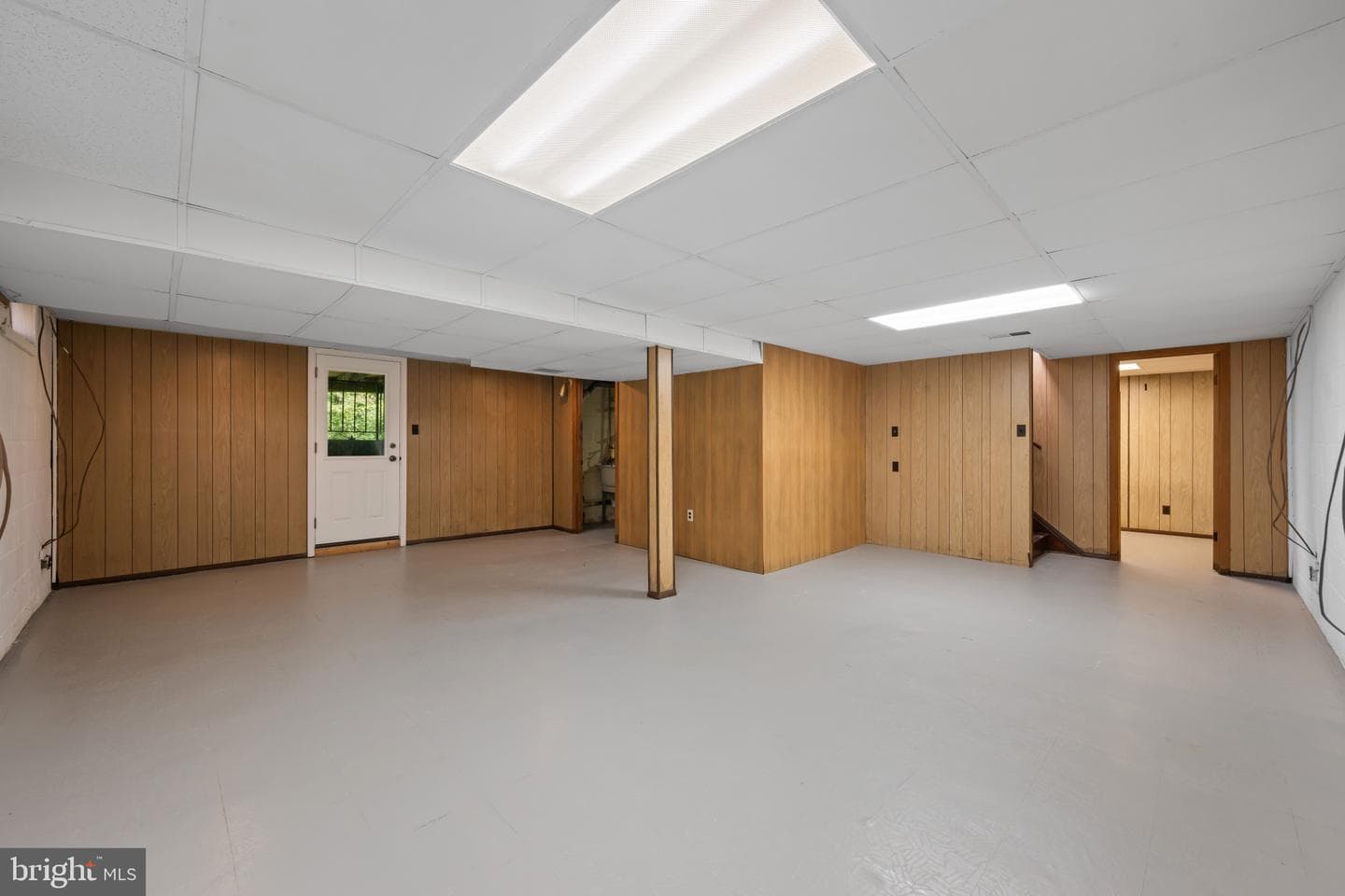 7 Amesbury Court photo 36