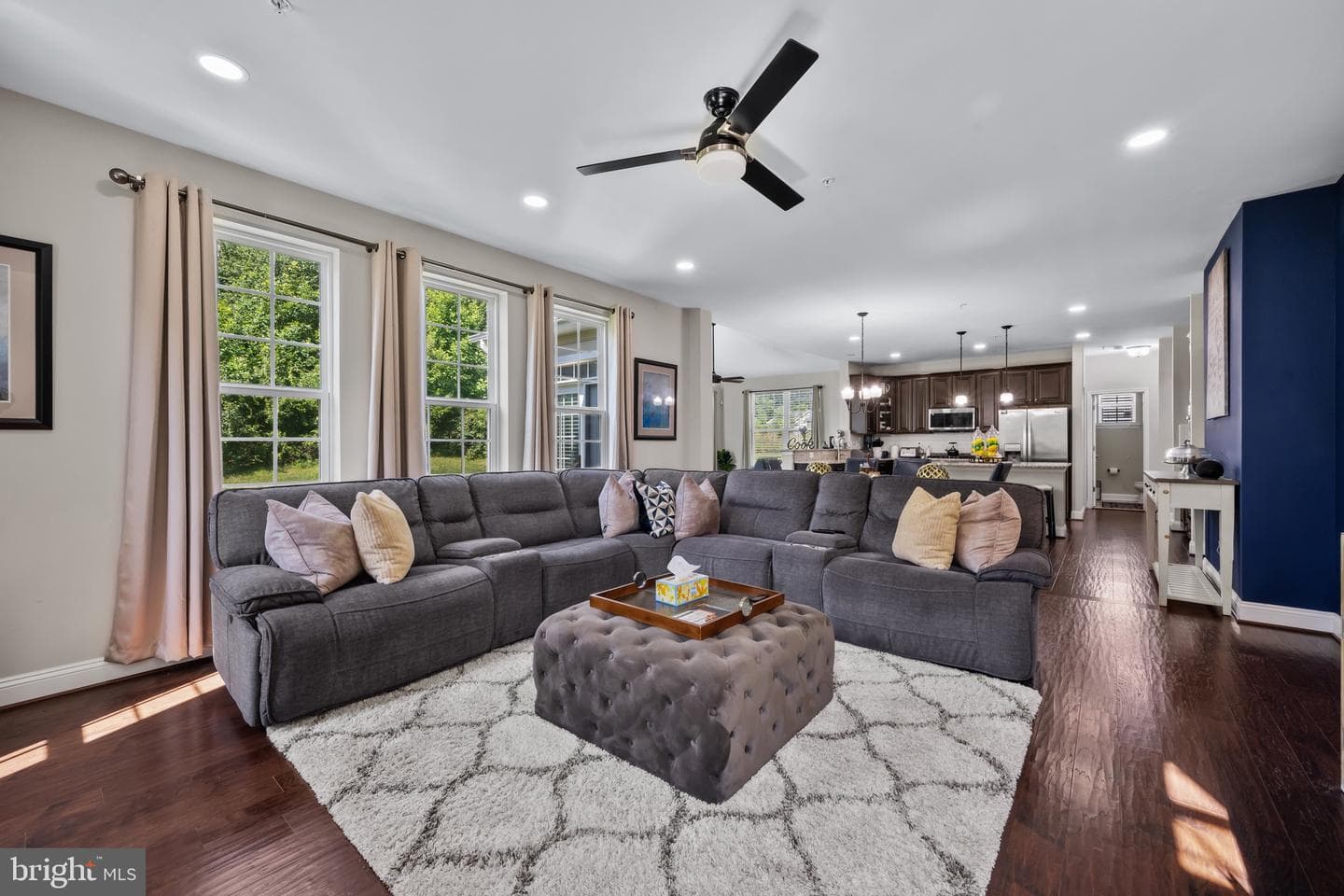 515 Whinstone Drive photo 12