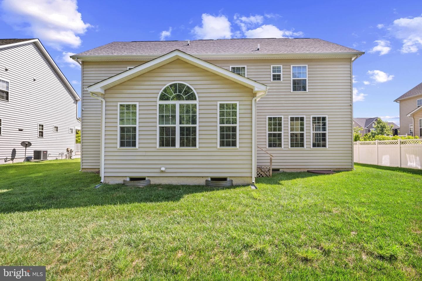 515 Whinstone Drive photo 31