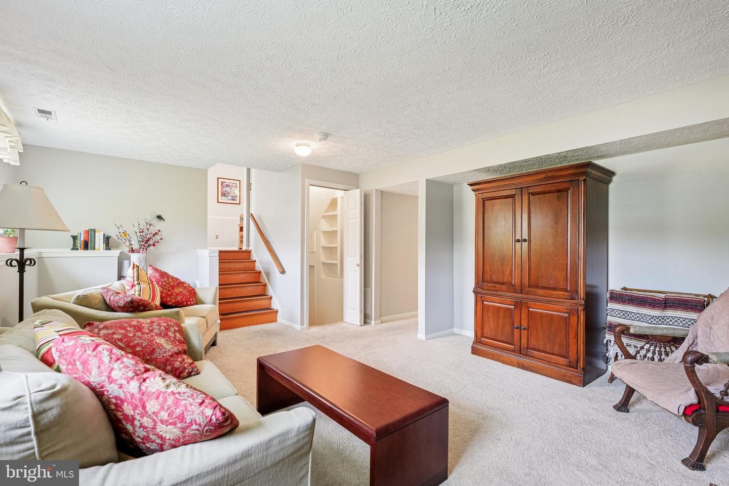 8 Yew Court photo 12