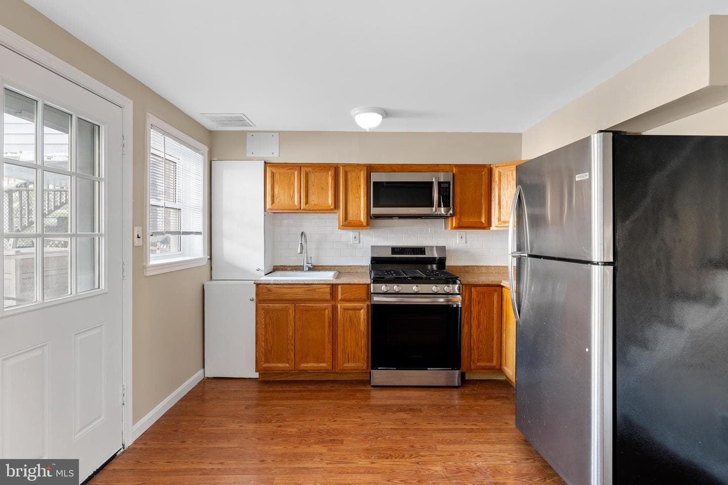 8004 Gray Haven Road photo 12