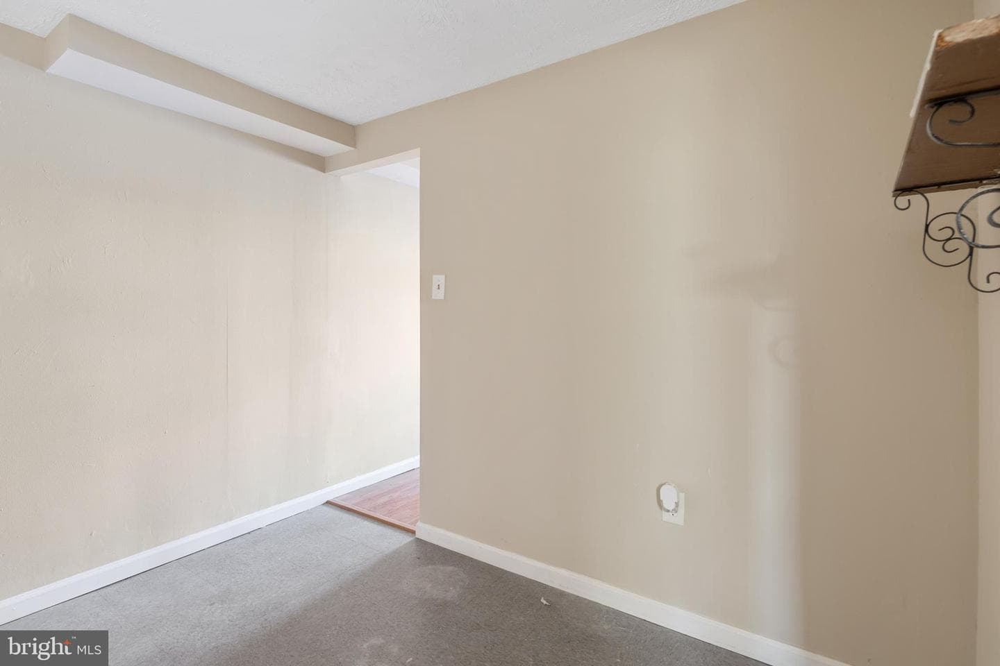 8004 Gray Haven Road photo 34