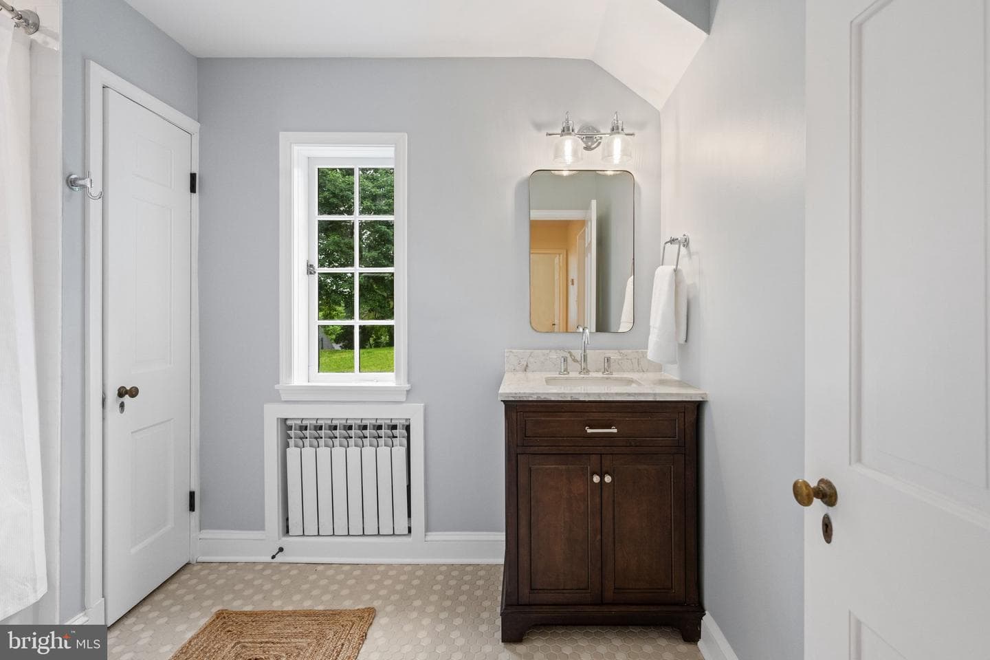 7819 Overbrook photo 51