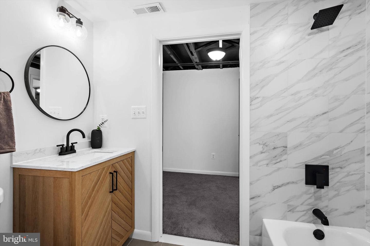1013 Roxleigh Road photo 34